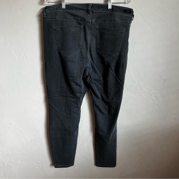 Liverpool Faded Black The High Ankle Skinny denim Jeans - Picture 8 of 12